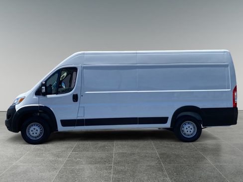 Used 2023 RAM ProMaster 3500 w/ Convenience Group FWD image 2