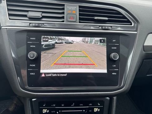 Certified 2024 Volkswagen Tiguan SE image 26