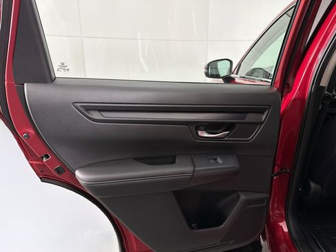 Used 2023 Honda CR-V LX image 24