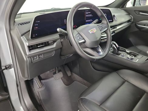 Certified 2025 Cadillac XT4 Premium Luxury FWD image 18