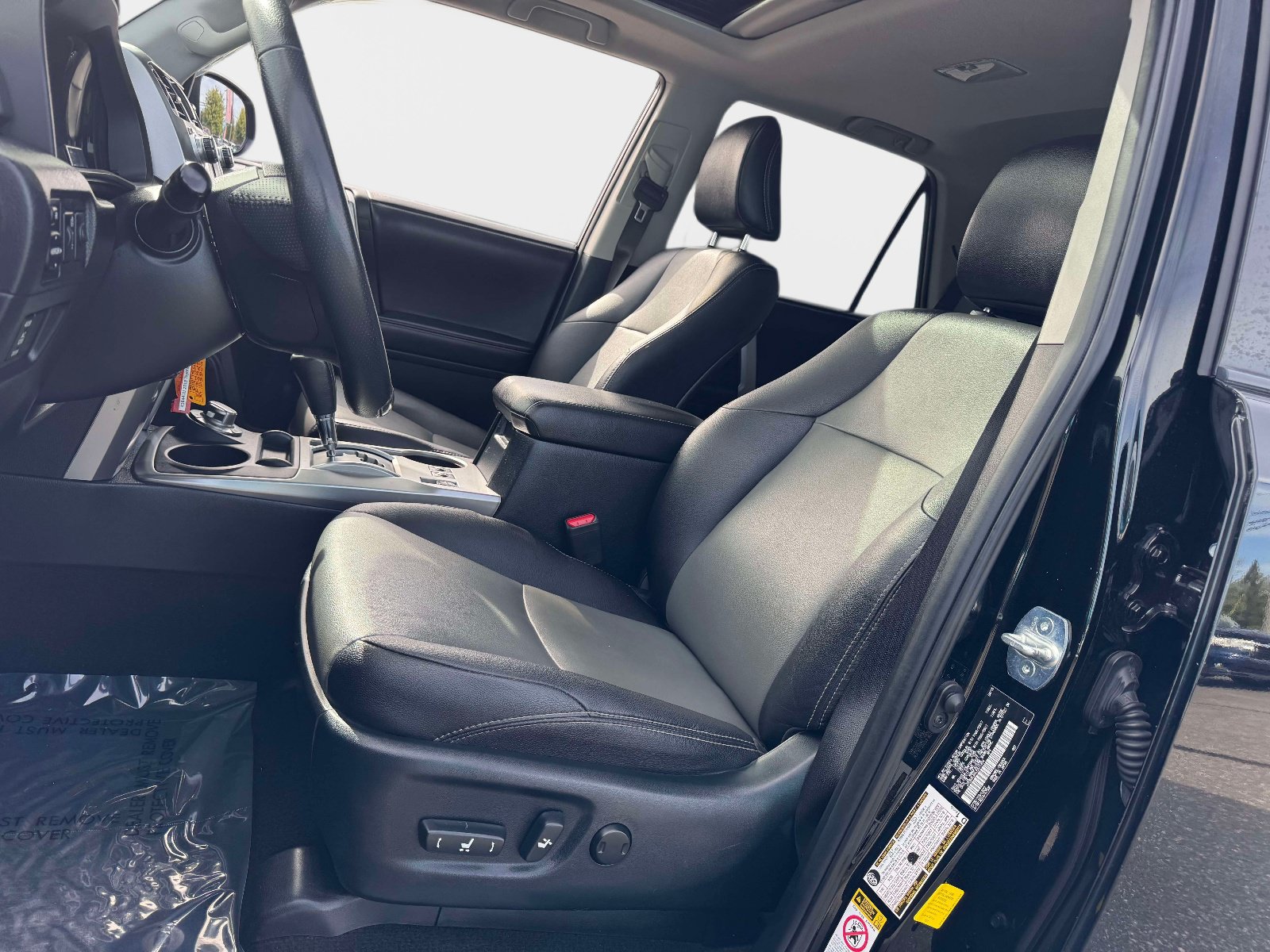 Used 2018 Toyota 4Runner SR5 Premium AWD/4WD image 14