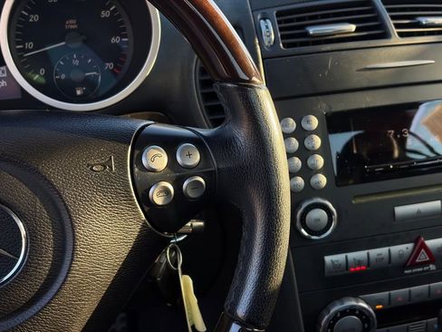 Used 2006 Mercedes-Benz SLK 350 image 17