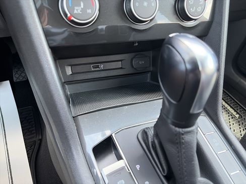 Used 2018 Volkswagen Tiguan S AWD/4WD image 22