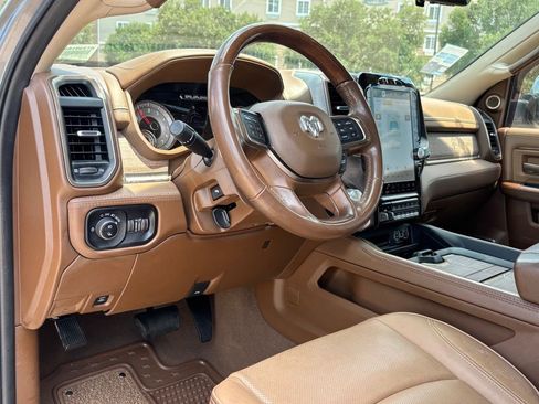 Used 2022 RAM 2500 Limited AWD/4WD image 11