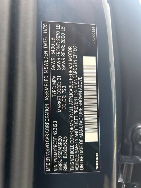 Certified 2026 Volvo XC60 B5 Plus AWD/4WD image 30