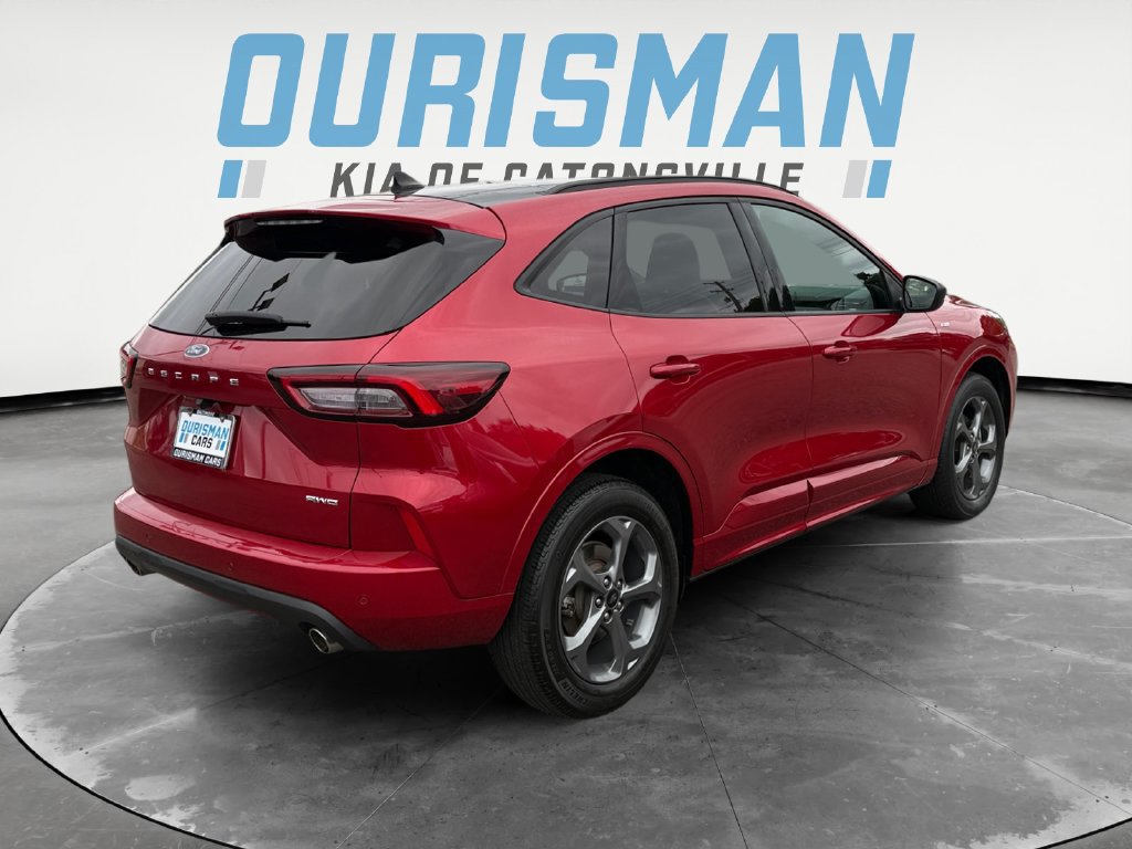 Used 2023 Ford Escape ST-Line w/ Tech Pack #1 AWD/4WD image 6