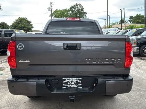 Used 2017 Toyota Tundra Limited w/ Limited Premium Package AWD/4WD image 7