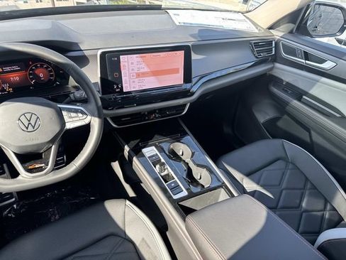 New 2026 Volkswagen Atlas Peak Edition AWD/4WD image 9