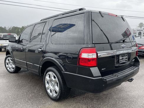 Used 2015 Ford Expedition XLT image 4