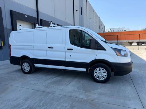 Used 2019 Ford Transit 150 130 Low Roof RWD image 11