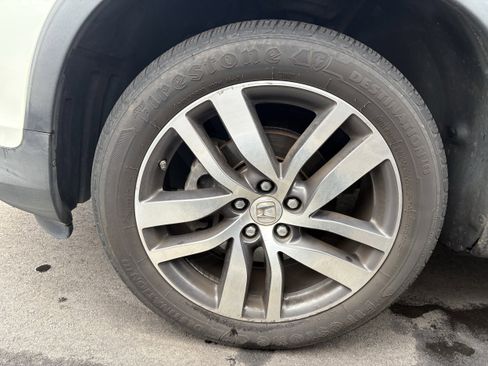 Used 2017 Honda Pilot Elite image 12