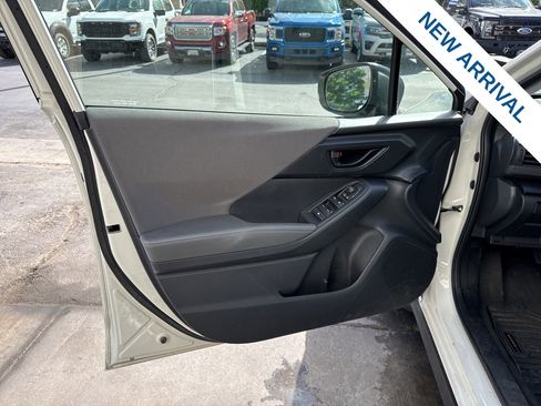 Used 2024 Subaru Crosstrek 2.0i Premium image 17