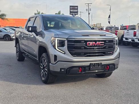 Used 2024 GMC Sierra 1500 AT4 w/ Technology Package AWD/4WD image 3