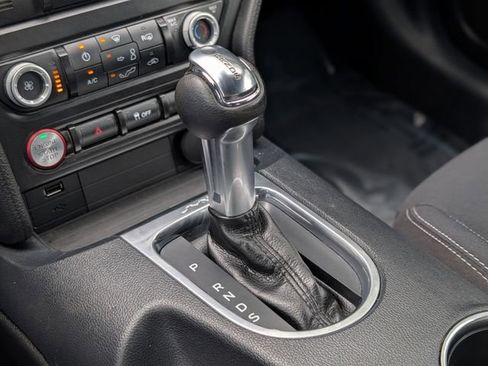 Used 2021 Ford Mustang GT w/ Black Accent Package RWD image 17