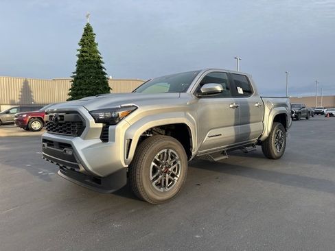 New 2026 Toyota Tacoma TRD Sport image 3