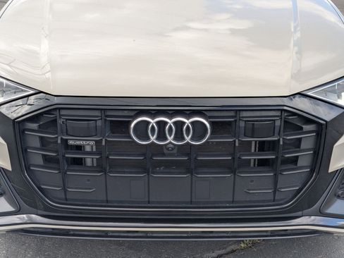 Used 2023 Audi Q8 Prestige w/ Prestige Package AWD/4WD image 9