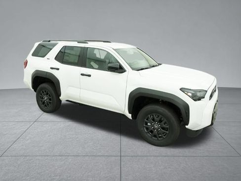 Used 2026 Toyota 4Runner SR5 AWD/4WD image 15