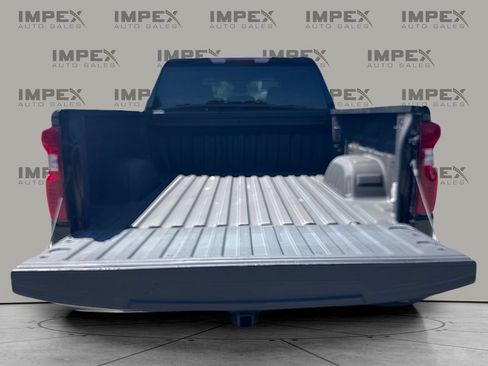 Used 2024 Chevrolet Silverado 1500 Custom AWD/4WD image 17