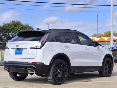 Used 2023 Cadillac XT4 Sport w/ Cold Weather Package image 4