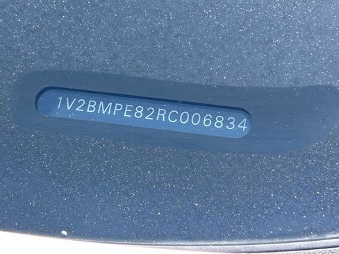 Used 2024 Volkswagen ID.4 2WD image 30