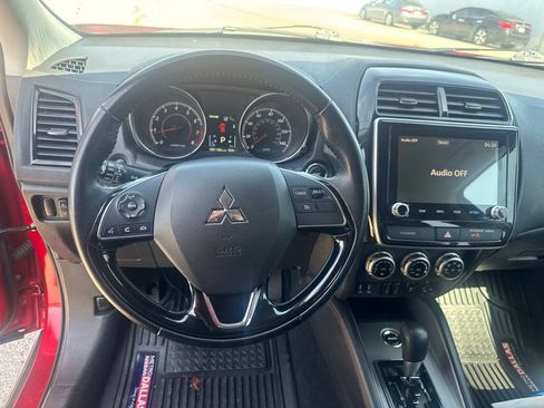 Used 2022 Mitsubishi Outlander Sport SE AWD/4WD image 11