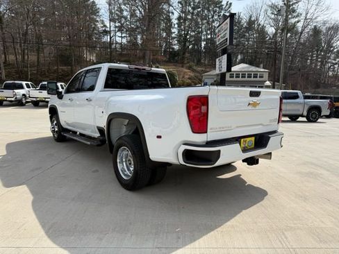 Used 2023 Chevrolet Silverado 3500 High Country image 7