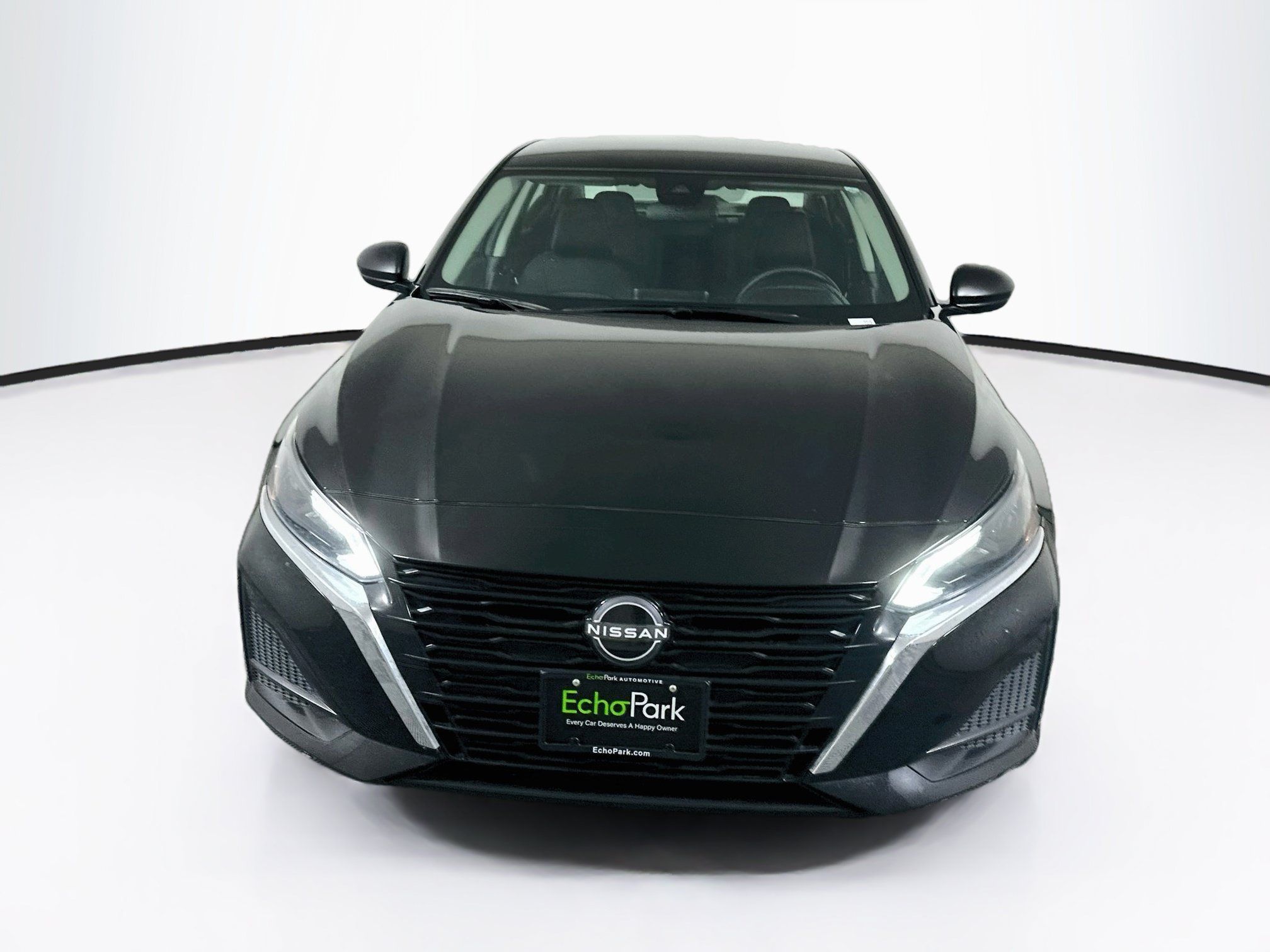 Used 2024 Nissan Altima 2.5 S FWD image 2