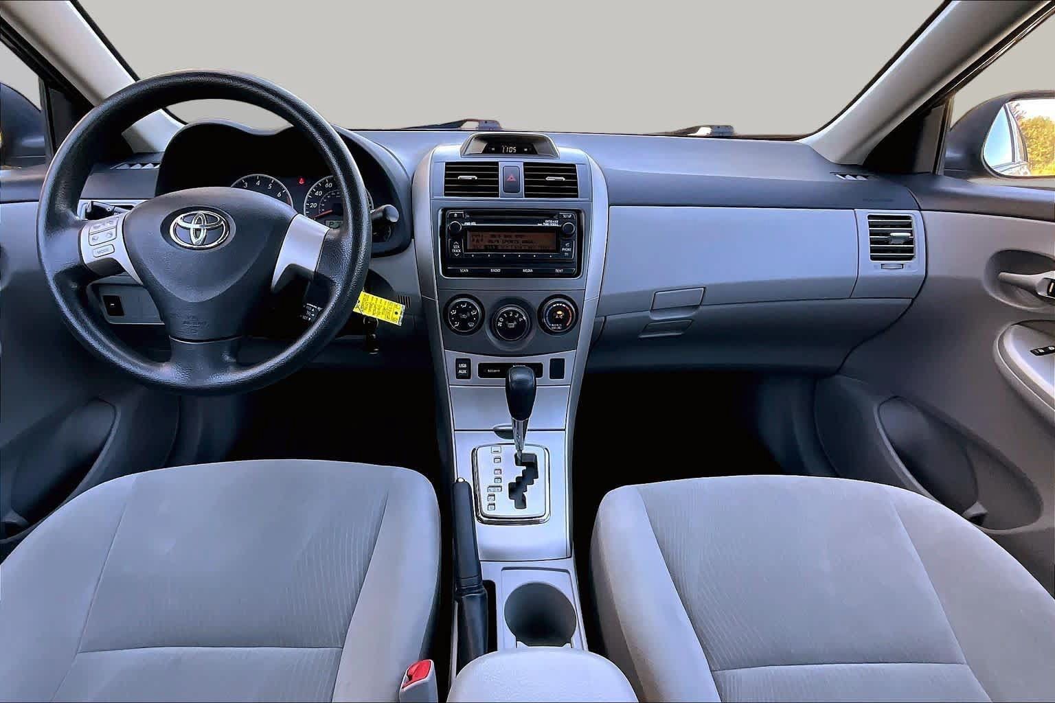 Used 2012 Toyota Corolla LE FWD image 16