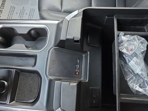 Used 2022 GMC Sierra 1500 SLT w/ SLT Convenience Package image 35