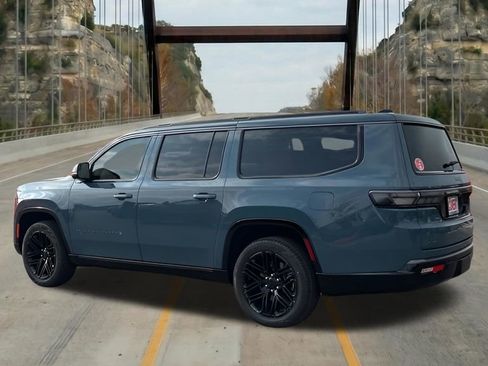 New 2026 Jeep Grand Wagoneer L Limited AWD/4WD image 7