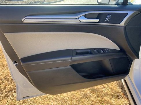 Certified 2018 Ford Fusion S image 16