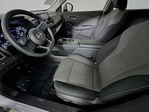 Used 2023 Nissan Rogue SV image 15