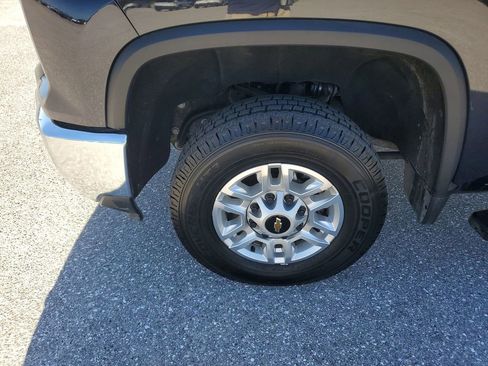 Certified 2024 Chevrolet Silverado 2500 LT image 18