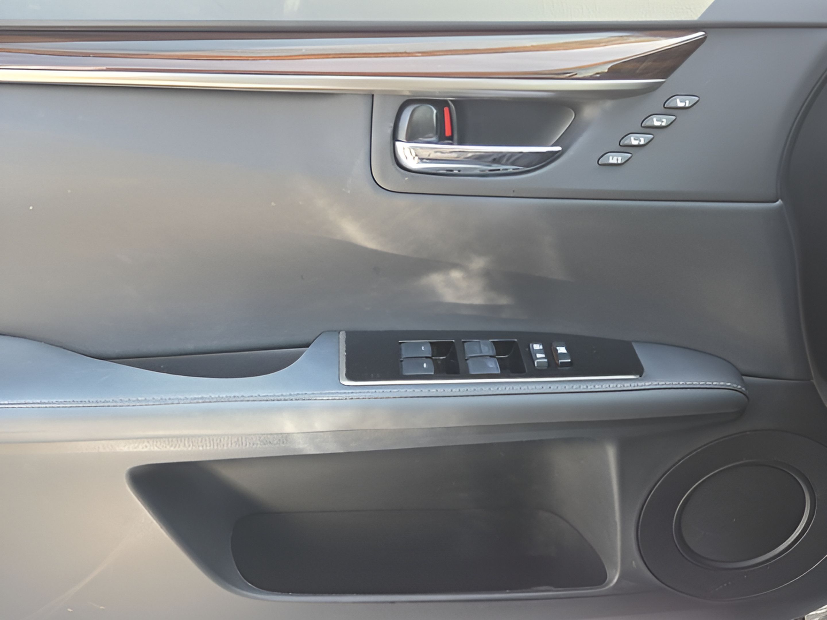 Used 2017 Lexus ES 350 w/ Premium Package FWD image 26