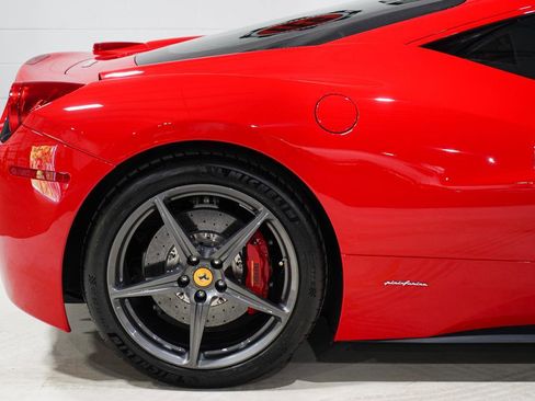 Used 2015 Ferrari 458 Italia image 21