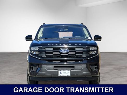 Used 2025 Ford Expedition Active AWD/4WD image 9