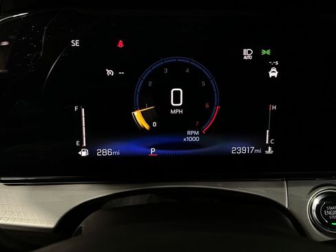 Used 2025 Chevrolet Trax LT w/ LT Convenience Package image 15