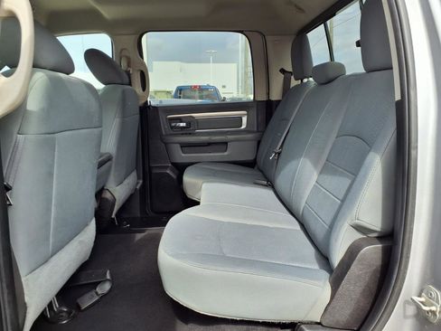 Used 2019 RAM 1500 Classic SLT RWD image 18