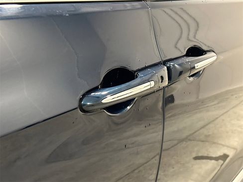 Used 2022 Chrysler Pacifica Limited image 13