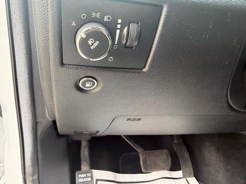 Used 2014 Jeep Grand Cherokee Overland AWD/4WD image 19