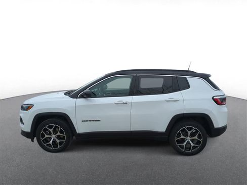Certified 2024 Jeep Compass Limited image 5