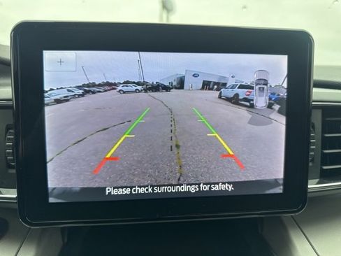 Certified 2023 Ford Explorer XLT w/ Equipment Group 202A image 40