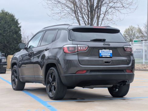 Used 2019 Jeep Compass Latitude image 8