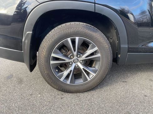 Used 2019 Toyota Highlander LE AWD/4WD image 31