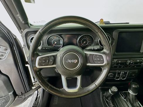 Used 2021 Jeep Gladiator Overland w/ Popular Equipment Package AWD/4WD image 15