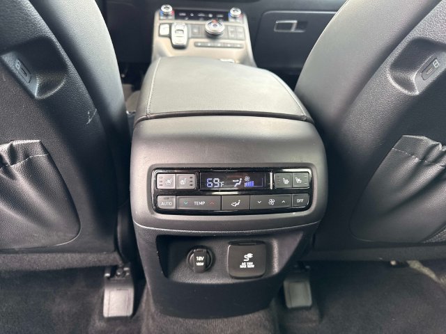 Used 2025 Hyundai Palisade Calligraphy AWD/4WD image 16