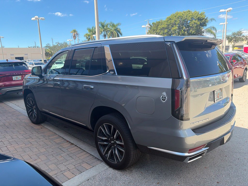 Used 2024 Cadillac Escalade Premium Luxury Platinum AWD/4WD image 6