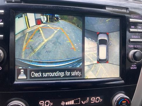 Used 2018 Nissan Murano SL w/ Moonroof Package image 24