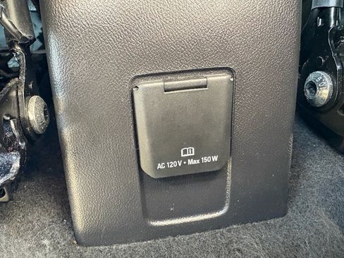 Used 2020 Chevrolet Trax LT w/ LT Convenience Package image 24