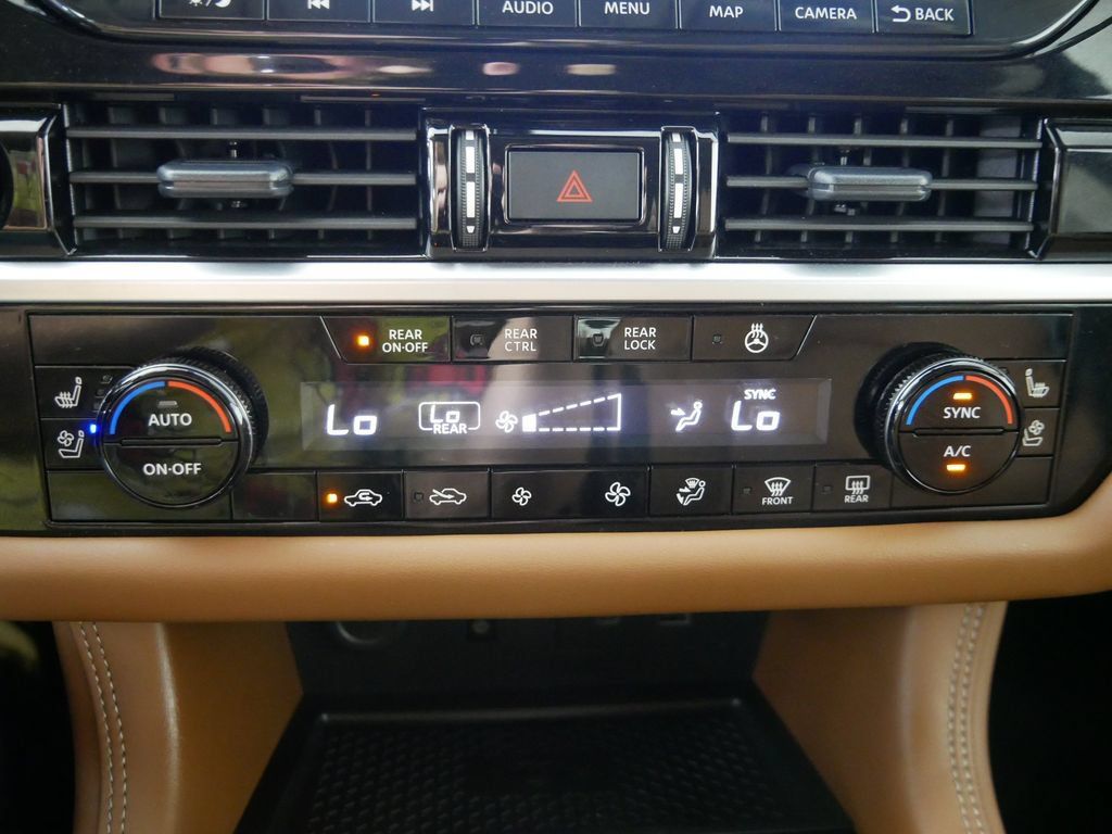 Used 2025 Nissan Pathfinder Platinum w/ Cargo Package AWD/4WD image 30